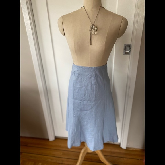 ENCORE, light blue linen lined skirt. Size 16 - Picture 3 of 7